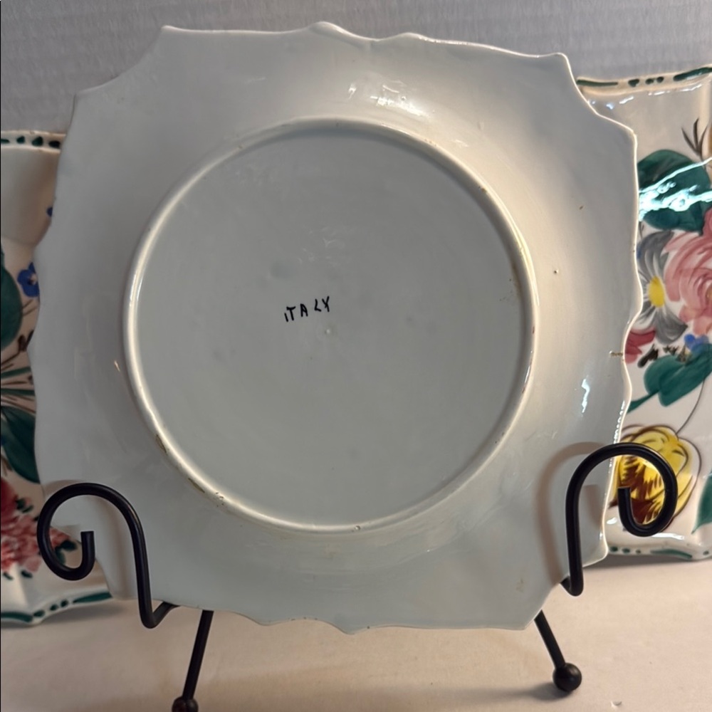 Floral Square Plates Set - Picture 3 of 3